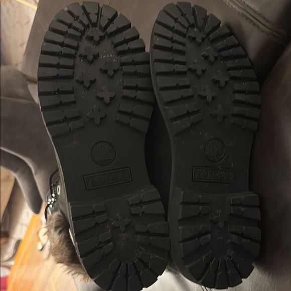 Timberland Winter & Rain Boots with Fur Lining - Picture 6 of 7